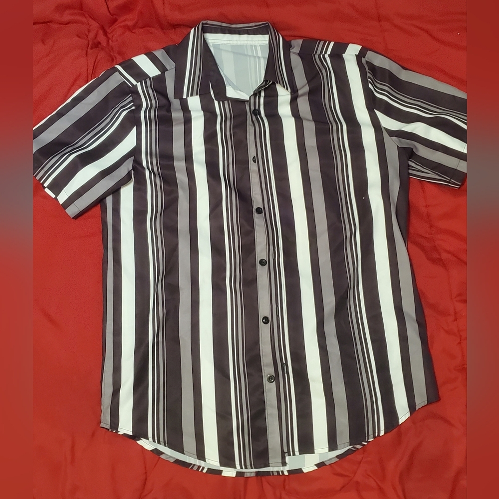 Shein Men's Striped Black and White Shirt